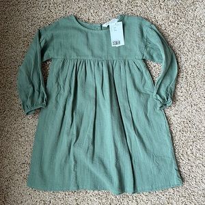 NWT H&M green dress 5T
